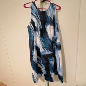 Gorgeous navy and white Vince Camuto dress!